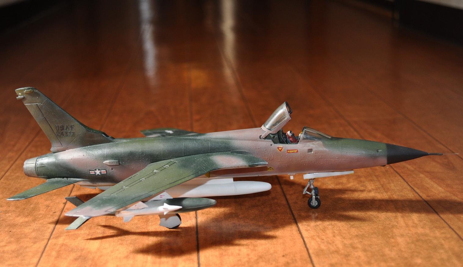 F-105 サンダーチーフ 1：72 | モデラーズハイ