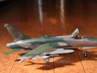 F-105 　サンダーチーフ　　1：72